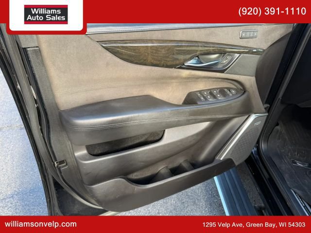 Used 2020 Cadillac Escalade ESV Platinum AWD/4WD image 12