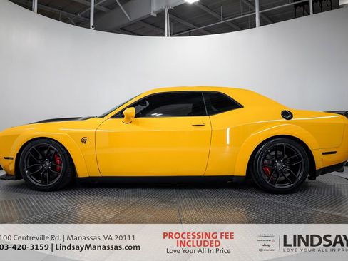 Used 2018 Dodge Challenger SRT Hellcat RWD image 19