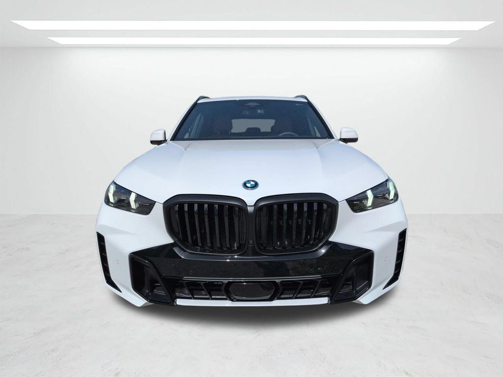 New 2026 BMW X5 xDrive50e w/ M Sport Package AWD/4WD image 9