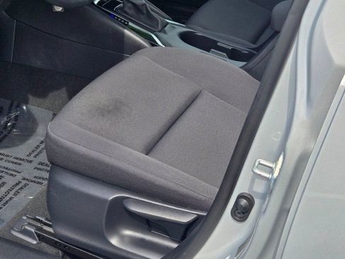 Used 2024 Toyota Corolla LE FWD image 21