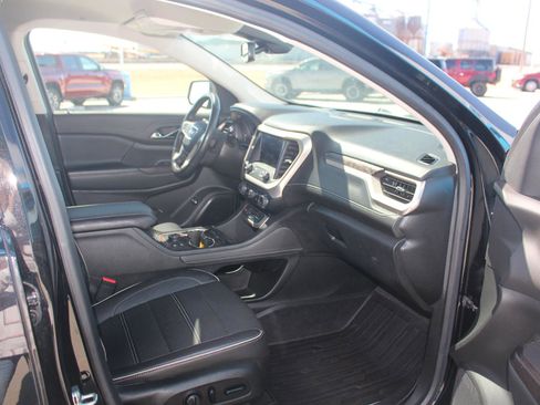 Used 2020 GMC Acadia Denali w/ LPO, Floor Liner Package image 17