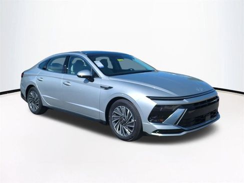 New 2026 Hyundai Sonata SEL image 2