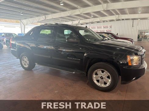 Used 2012 Chevrolet Avalanche LT w/ Suspension Package, Off-Road image 12