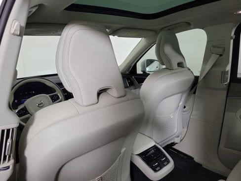 Certified 2024 Volvo XC90 B6 Plus w/ Protection Package AWD/4WD image 13