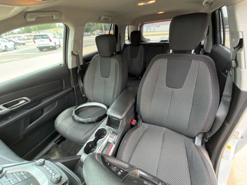 Used 2017 GMC Terrain SLE FWD image 11
