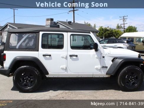 Used 2023 Jeep Wrangler Sport image 3