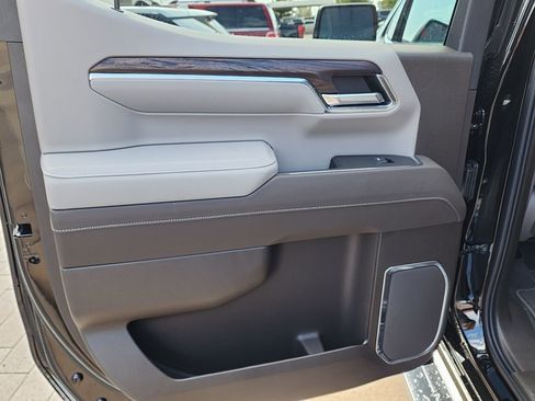 New 2026 GMC Sierra 1500 SLT w/ SLT Premium Plus Package AWD/4WD image 42