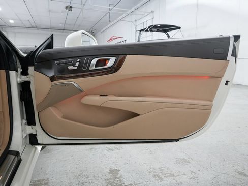 Used 2013 Mercedes-Benz SL 550 image 33