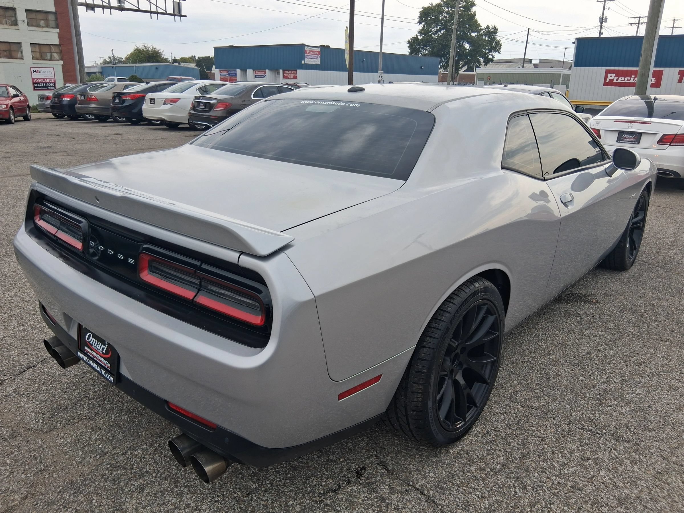 Used 2022 Dodge Challenger R/T RWD image 4