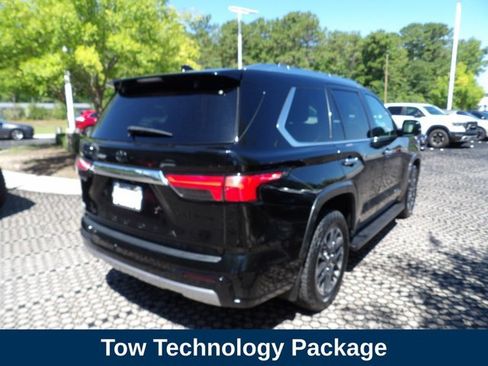 Used 2024 Toyota Sequoia Limited w/ Tow Technology Package AWD/4WD image 6