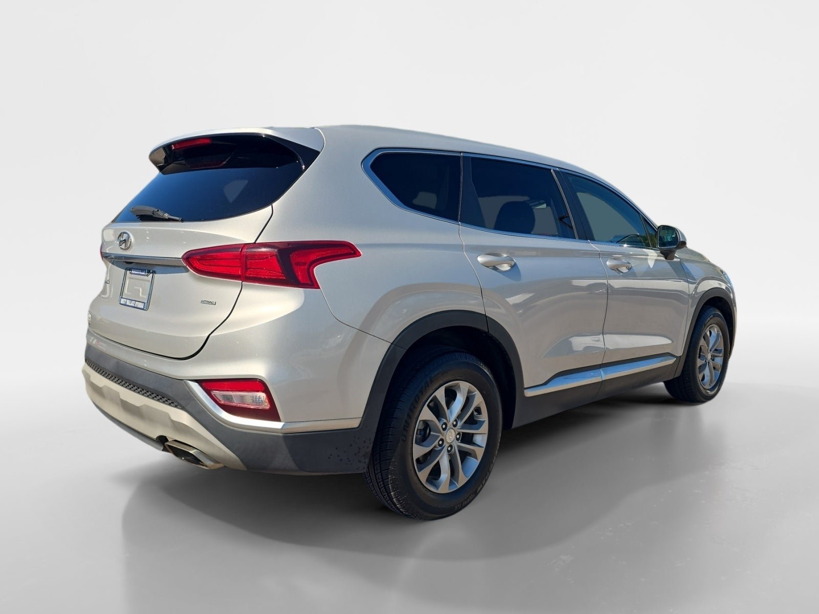 Used 2019 Hyundai Santa Fe SE AWD/4WD image 3
