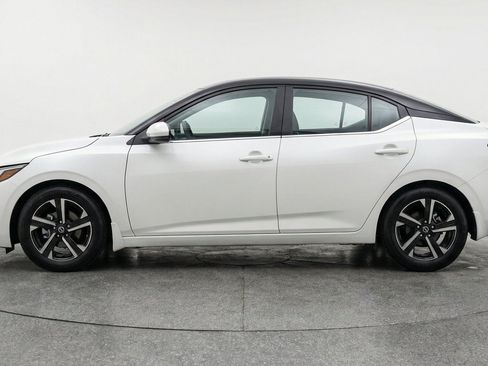 Used 2025 Nissan Sentra SV FWD image 5