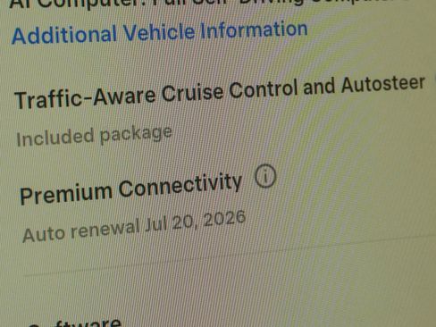 Used 2022 Tesla Model Y Performance AWD/4WD image 21