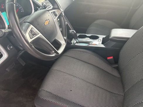 Used 2017 Chevrolet Equinox LT w/ Convenience Package image 10