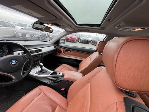 Used 2013 BMW 328i xDrive Coupe w/ Premium Pkg AWD/4WD image 9