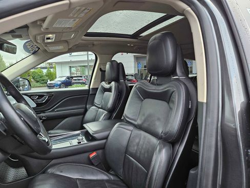 Used 2020 Lincoln Aviator Reserve w/ Equipment Group 202A image 24
