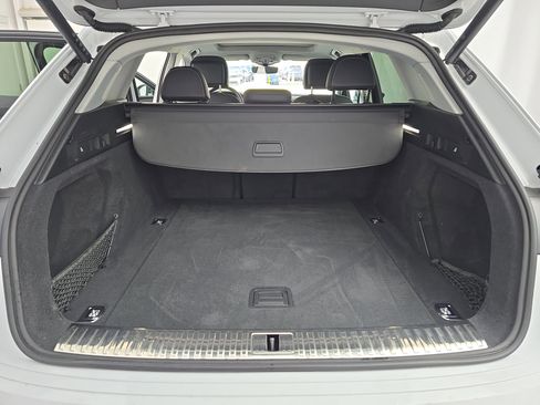 Used 2023 Audi e-tron Premium Plus w/ Premium Plus Package image 12