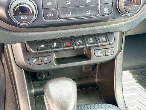 Used 2022 Chevrolet Colorado Z71 RWD image 20