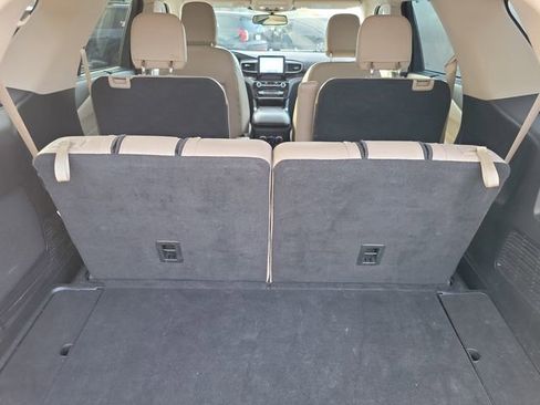 Used 2023 Ford Explorer Limited w/ Equipment Group 301A image 10