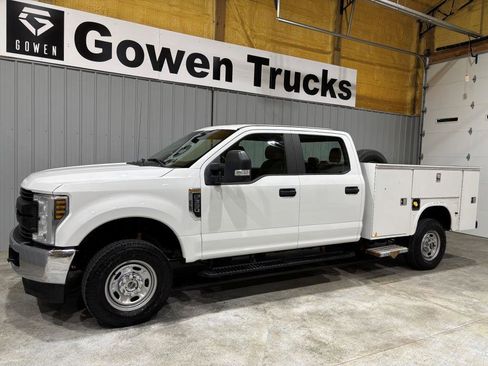Used 2019 Ford F350 XL w/ Power Equipment Group image 4