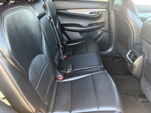 Used 2021 INFINITI QX50 Luxe w/ Appearance Package image 15