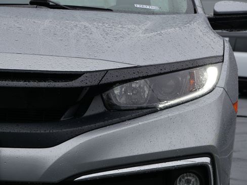 Used 2021 Honda Civic EX image 9