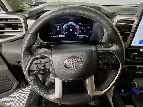 Used 2024 Toyota Tundra Limited image 11