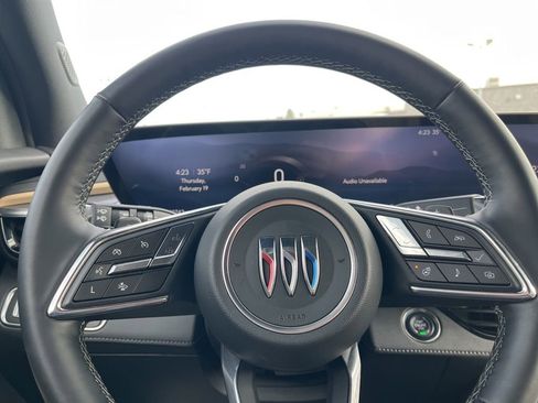 Used 2025 Buick Enclave Preferred image 16