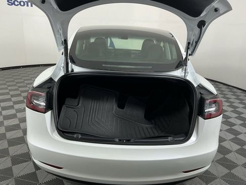 Used 2023 Tesla Model 3 Standard Range image 18