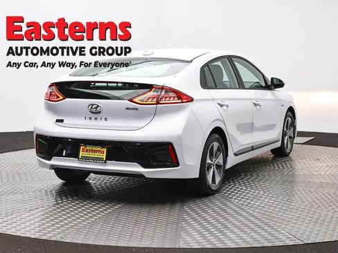 Used 2019 Hyundai Ioniq Electric FWD image 5