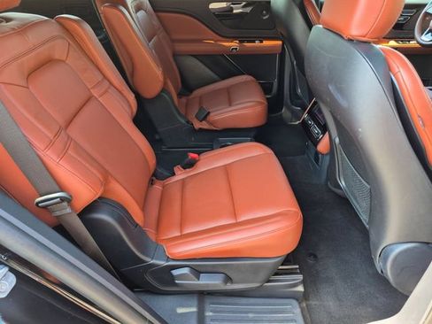 Used 2025 Lincoln Aviator Reserve w/ Jet Appearance Package AWD/4WD image 22
