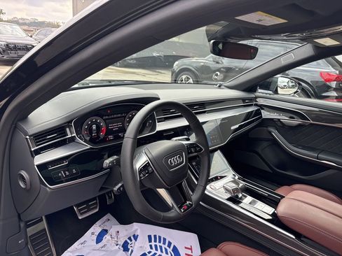Used 2024 Audi S8 image 12