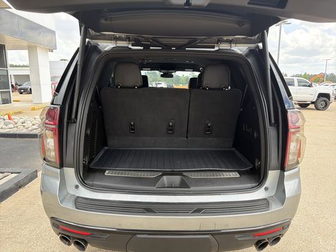 Used 2023 Chevrolet Tahoe RST w/ RST Performance Edition AWD/4WD image 23