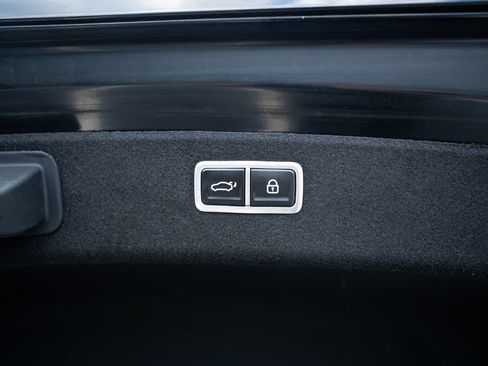 Used 2021 Genesis G80 2.5T w/ Advanced Package RWD image 56