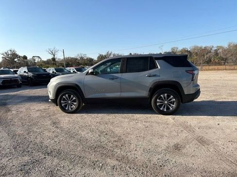 New 2026 Chevrolet Equinox LT w/ Safety and Technology Package FWD image 5