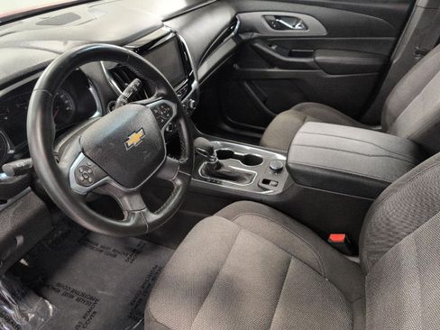 Used 2023 Chevrolet Traverse LT AWD/4WD image 9