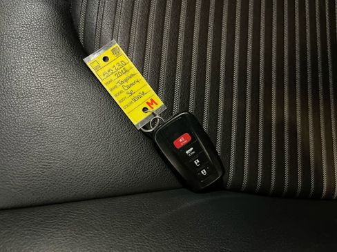 Used 2022 Toyota Camry SE image 27