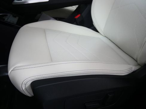 Used 2026 BMW X1 xDrive28i w/ Technology Package image 10