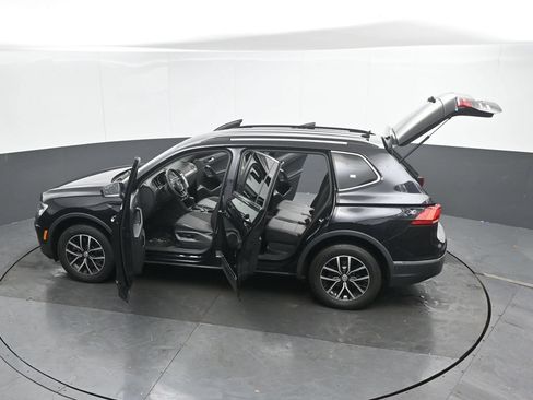 Used 2021 Volkswagen Tiguan SE AWD/4WD image 56