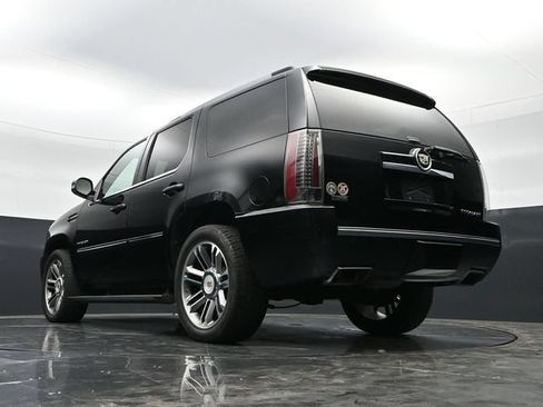 Used 2012 Cadillac Escalade Premium AWD/4WD image 41