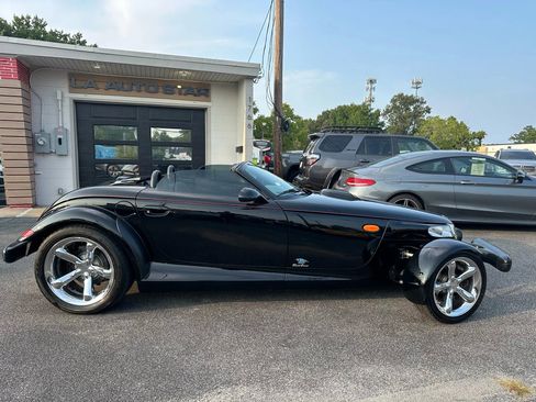 Used 2000 Plymouth Prowler image 4