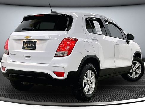 Used 2020 Chevrolet Trax LS w/ Tint and Cruise Package image 6
