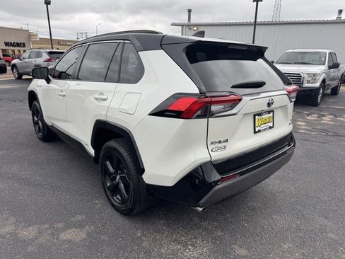 Used 2020 Toyota RAV4 XSE image 5