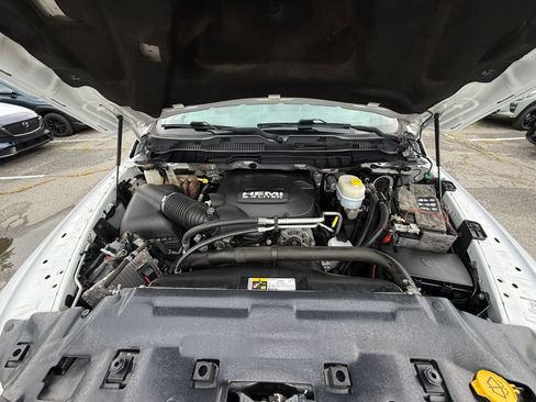 Used 2017 RAM 2500 Tradesman w/ Chrome Appearance Group AWD/4WD image 25