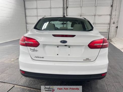 Used 2015 Ford Focus SE FWD image 7