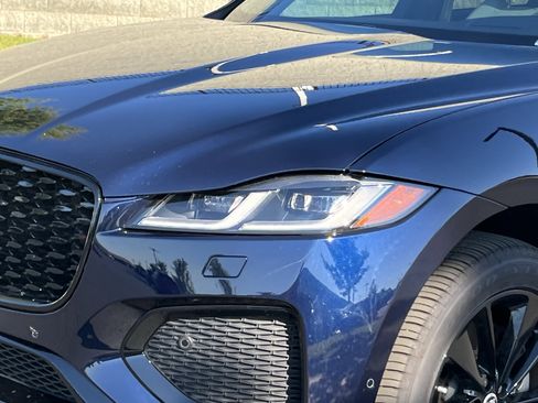 Used 2026 Jaguar F-PACE R-Dynamic S AWD/4WD image 11