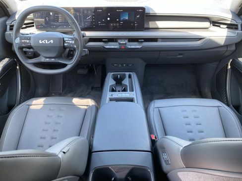 New 2026 Kia EV9 Wind image 11