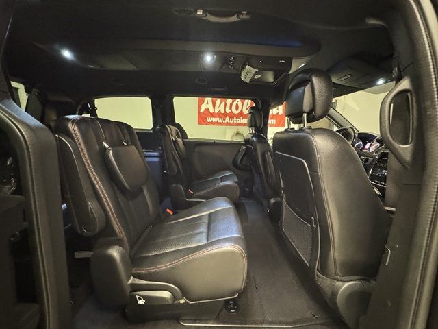 Used 2020 Dodge Grand Caravan GT FWD image 13