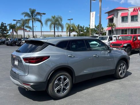 Used 2025 Chevrolet Blazer LT AWD/4WD image 7