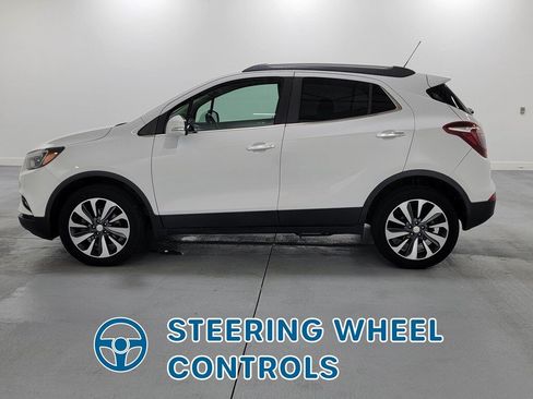 Used 2020 Buick Encore Essence AWD/4WD image 5